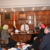 وزير القوى العاملة مع مايسة عطوة