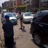 فحص سيارات للتاكد من مطابقتها لقانون البيئة فى كفر الشيخ