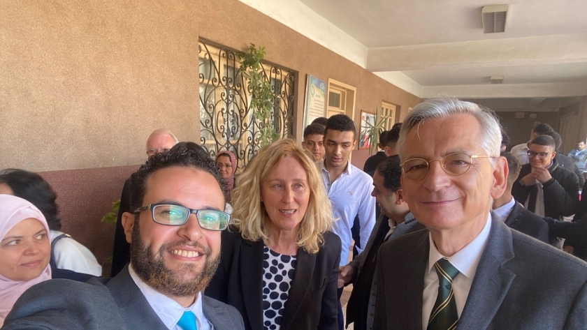 محرر الوطن مع السفير الفرنسي لدى القاهرة