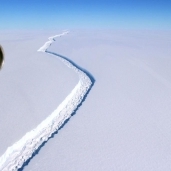انفصال جبل جليدي عن القطب الجنوبي
