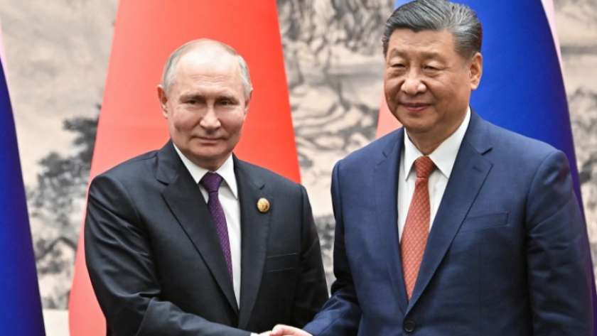 الرئيس الصيني والروسي خلال زيارة الأخير لبكين