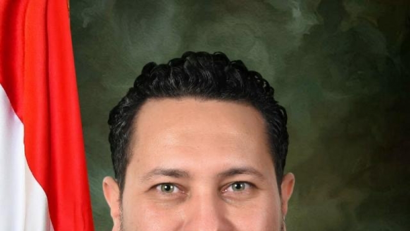 علاء عصام، مقرر مساعد لجنة المحليات بالحوار الوطني