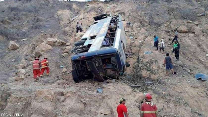 سقوط حافلة في بيرو