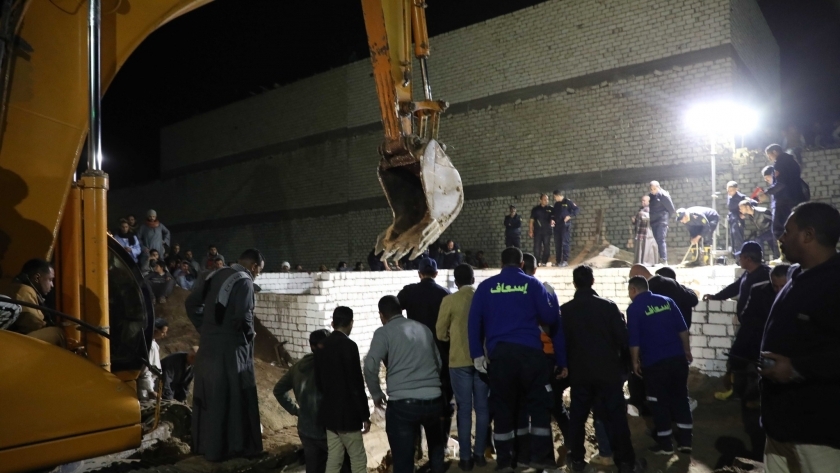 موقع حادث مصرع 3 عمال في المنيا