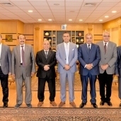 رئيس جامعة الازهر خلال زيارته للمنصورة