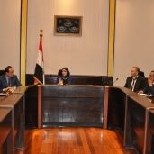 وزيرة الصحة مع لجنة القضاء على قوائم الانتظار