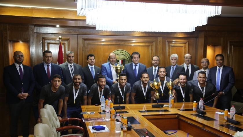 وزيرا التعليم العالي والشباب والرياضة يكرمان منتخب جامعات مصر