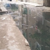 بالصور: غرق مكتب "صحة ثالث المحلة"فى مياه الصرف الصحي أمام مرأي ومسمع المسئولين