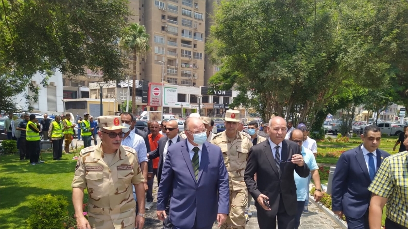 اللواء خالد عبدالعال يفتتح حديقة ملحق الميريلاند بمصر الجديدة