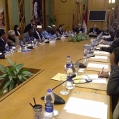 وزير الري خلال اجتماعه بالسفراء العرب والأفارقة