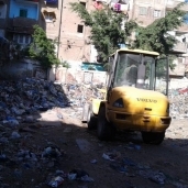 حي "وسط" الإسكندرية يناشد المواطنين بتوفير "سلة" لجمع القمامة