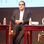 وزير الصحة والعلاج والتعليم الصحي الإيراني حسين قاضي زاده هاشمي