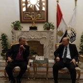 بالصور| رئيس "الإنجيلية" يزور محافظ القاهرة للتهنئة بعيد الفطر