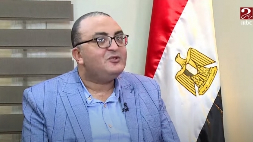 عمرو عزت مرشح تنسيقية شباب الأحزاب والسياسيين عن حزب التجمع