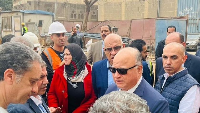 محافظ القاهرة يتابع تطوير مستشفى بولاق