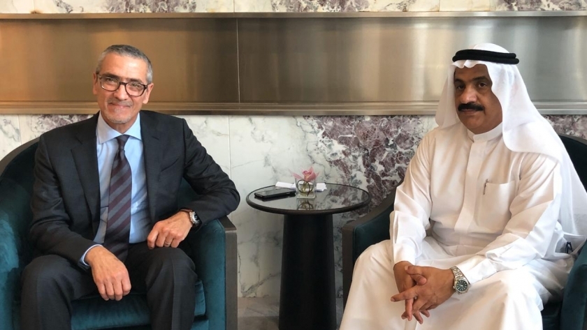 جمال السادات خلال لقاءه مع  الأمين العام لمجلس الإمارات للمستثمرين بالخارج