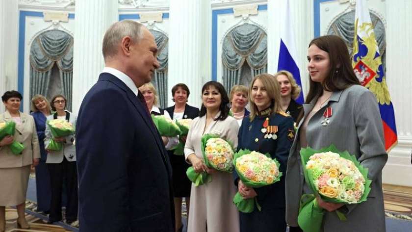 بوتين في اليوم العالمي للمرأة
