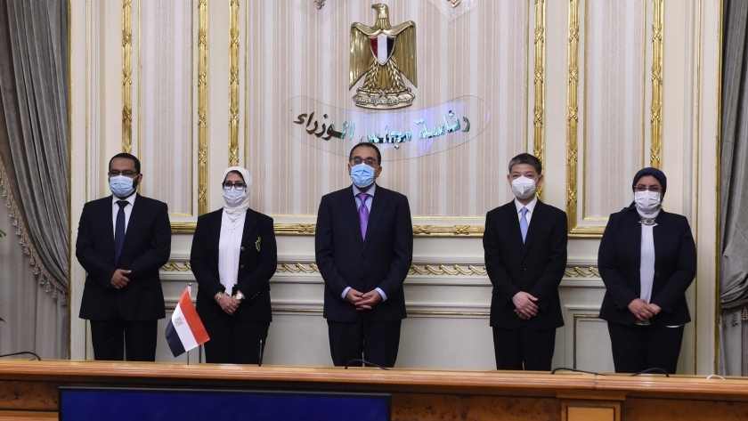 توقيع اتفاقيتين بين «فاكسيرا» و«سينوفاك» لتصنيع لقاح كورونا في مصر