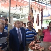 محافظ الإسماعيلية منافذ السلع الغذائية بديل عن جشع التجار واستمرار بيع اللحوم البلدية ب85 جنيه.