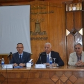 "الكردي" يشارك باجتماع هيئة تدريس كلية الطب البيطري بالإسكندرية