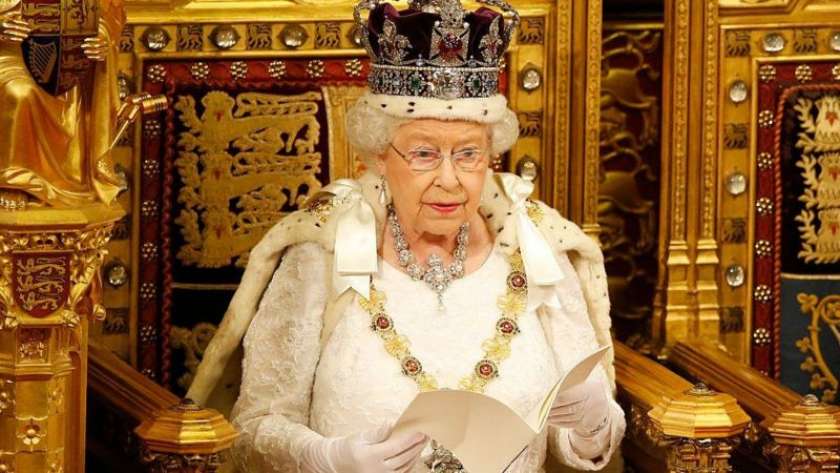 الملكة البريطانية إليزابيث الثانية لن تحضر ذكرى الأحد
