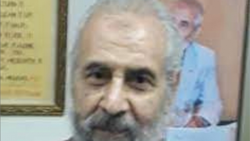 الدكتور فاروق مراد أحد رواد الجراحة المؤسسين لقسم الجراحة بطب أسيوط 