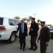 بالصور| مدير أمن الفيوم يتفقد الحالة الأمنية بطريق "القاهرة-الفيوم" الصحراوي
