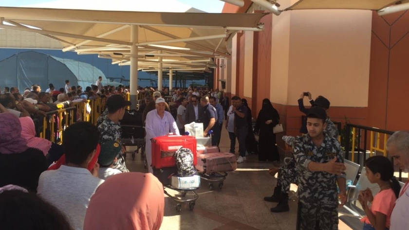 وصول وفود الحجاج إلى مطار القاهرة