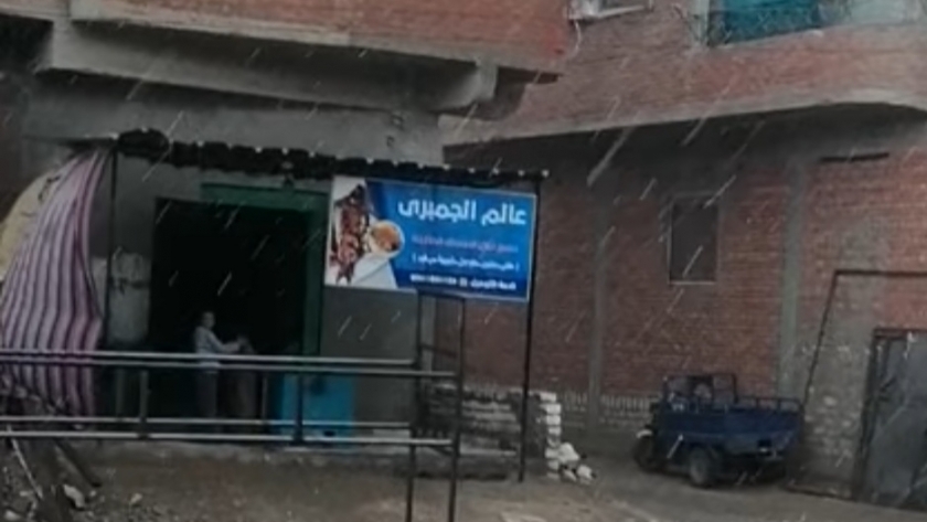 ثلوج وأمطار غزيرة في مدن بني سويف.. والأهالي: «أول مرة نشوف كده»