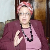 الدكتورة عزة كريم