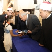 تكرم 40 طفلا من حفظة القران الكريم احتفالا بليله القدربالجيزة