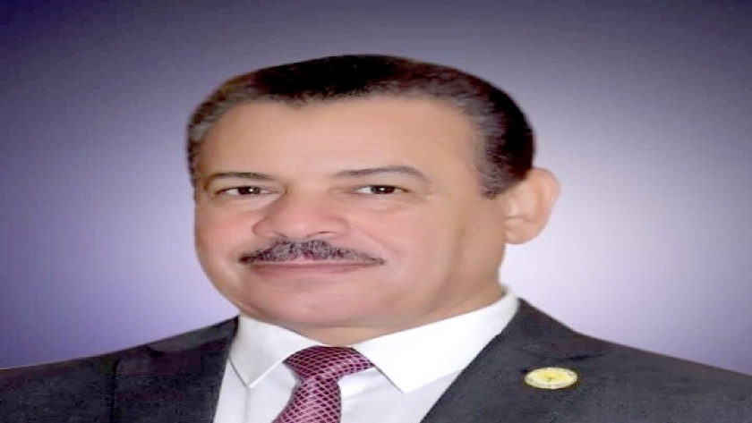 د. عبدالعزيز طنطاوى
