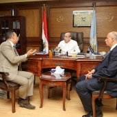 محافظ كفر الشيخ يلتقى السكرتير العام والسكرتير العام المساعد