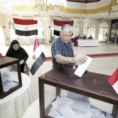 المصريون فى الخارج يدلون بأصواتهم فى الانتخابات البرلمانية «صورة أرشيفية»