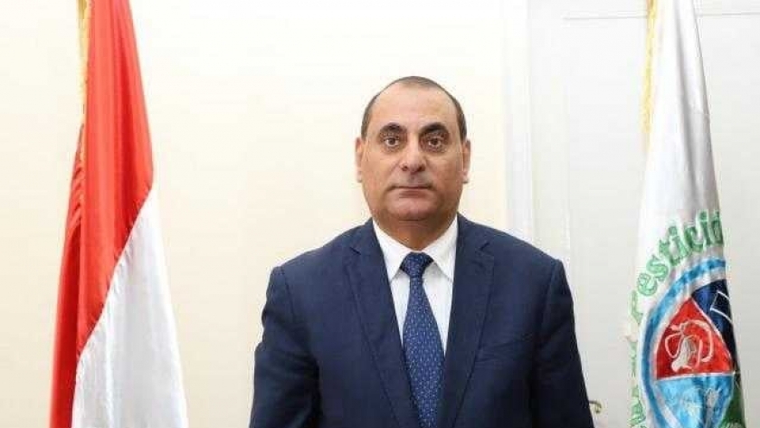 الدكتور شكر عبد السلام - مدير المعمل المركزي للمبيدات بوزارة الزراعة