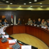 اجتماع اللجنة العليا المشتركة بين وزارتى النقل والاسكان