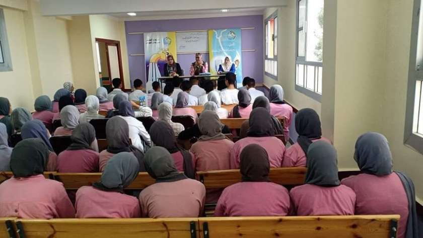 أنشطة ثقافية وتوعوية لطلبة مدارس للحفاظ على مياه الشرب في ديرب نجم