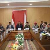 محافظ كفرالشيخ خلال لقاءه أعضاء الأكاديمية العربية لإعداد القادة والتدريب