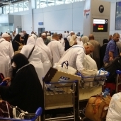 عودة حجاج مصر للطيران إلى مطار القاهرة