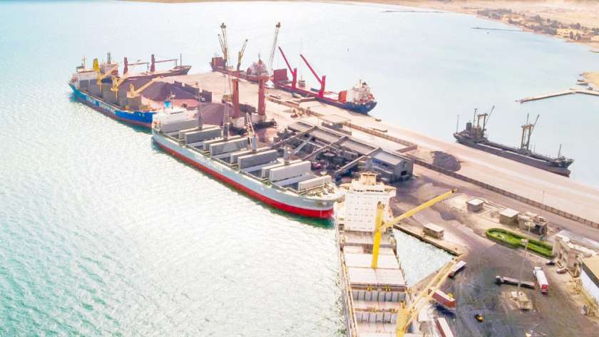 أعمال تطوير ميناء «السخنة» لاستيعاب السفن العملاقة