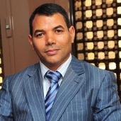 الدكتور عماد عبداللطيف
