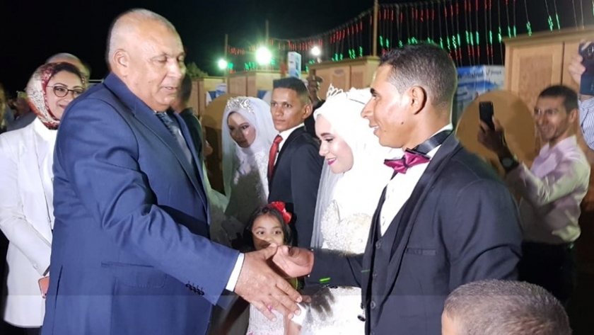 الزملوط يشهد احتفالية الزفاف الجماعي لعدد ٢٦ عريس وعروسه