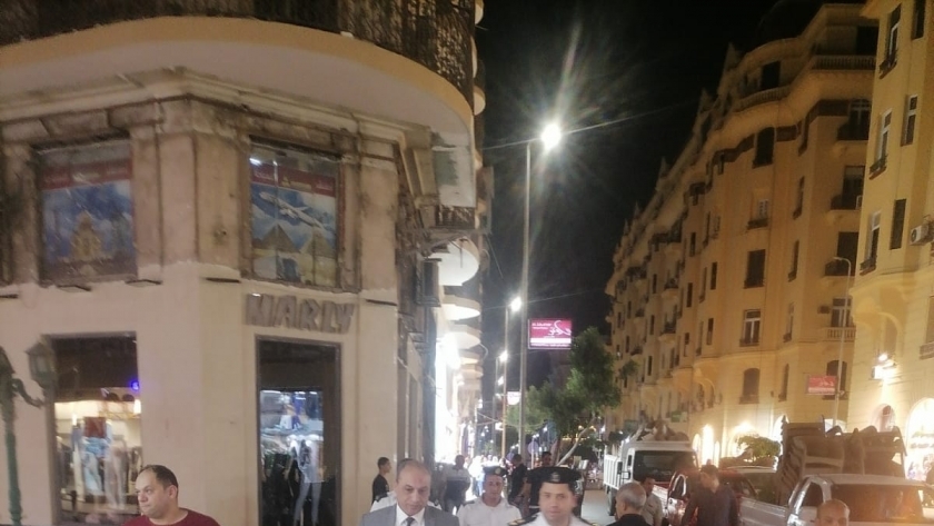 حملة لمتابعة مواعيد غلق المحلات بالقاهرة