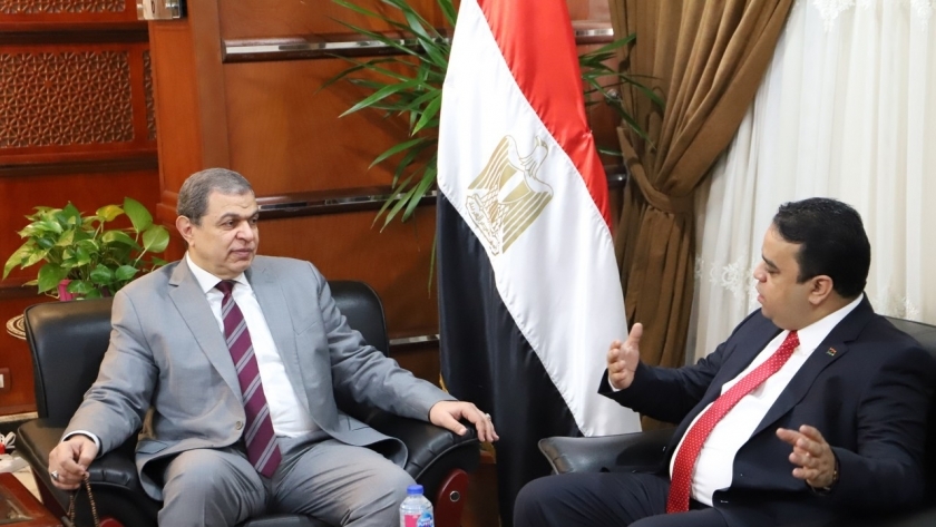 إطلاق منظومة الربط الإلكتروني بين مصر وليبيا.. المصريون يشاركون في إعادة الإعمار