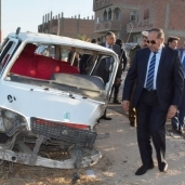 محافظ سوهاج ومدير الأمن يتفقدان حادث تصادم