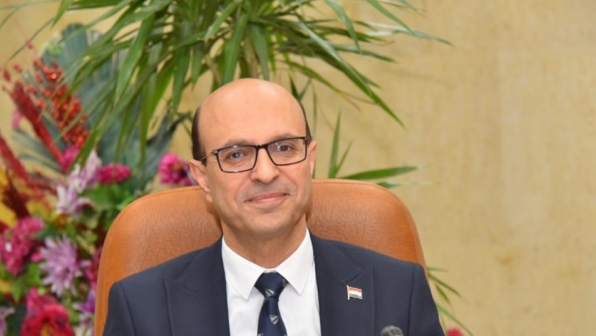 الدكتور أحمد المنشاوي - رئيس جامعة أسيوط
