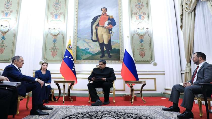 لقاء رئيس فنزويلا مع لافروف