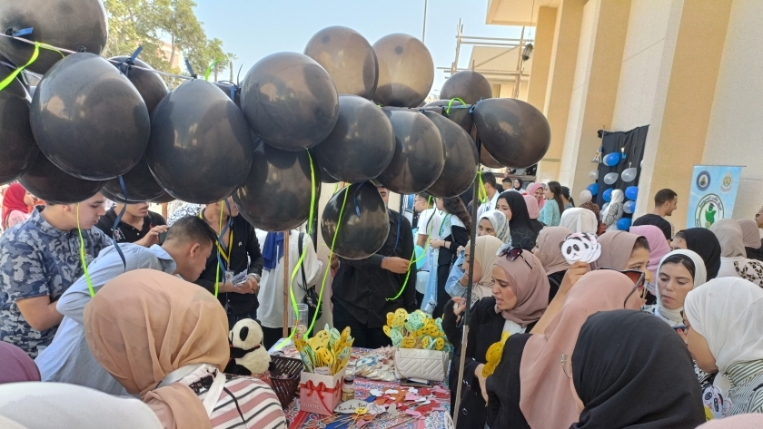 استقبال طلاب جامعة المنصورة