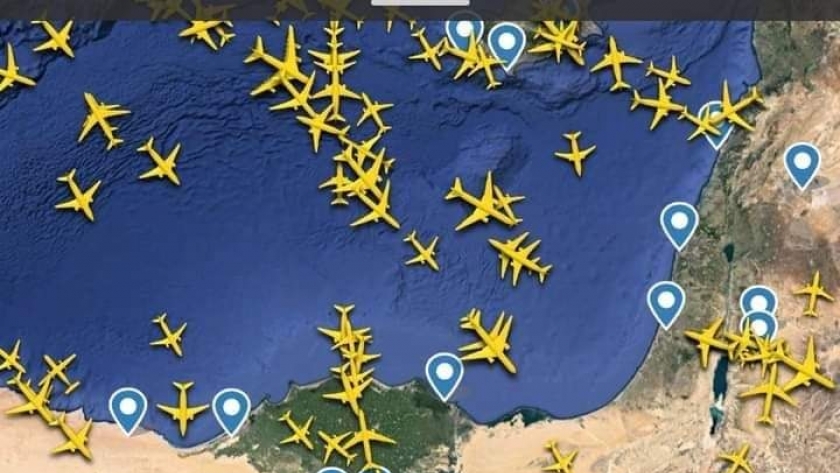 قيادات الطيران المدني تواصل جهودها لتقديم خدمات افضل للمسافرين والسائحين بمطار القاهرة الدولي