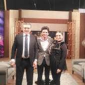 حمدي الميرغني وزوجته مع عمرو الليثي